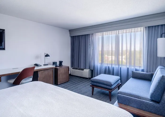 Courtyard By Marriott Colorado Springs South